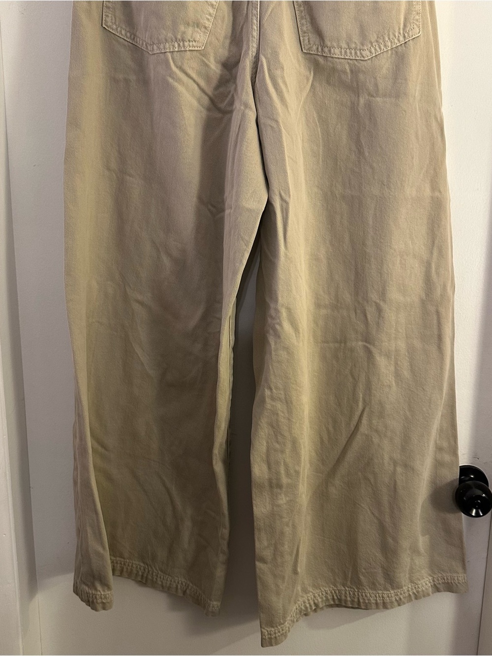 Old Navy Wide-Leg Drawstring Pants in Light Khaki - Picture 10 of 11